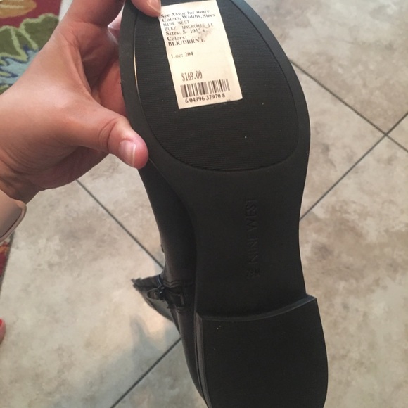 Nine West cute and comfortable boots!!!! 😍😍 - Picture 3 of 3